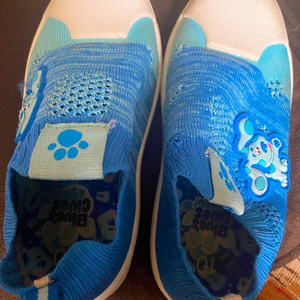 Blue’s Clues toddler boy’s size 10 shoes